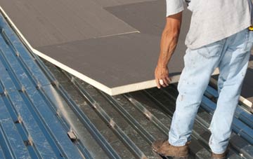 benefits of insulating Layer De La Haye flat roofing